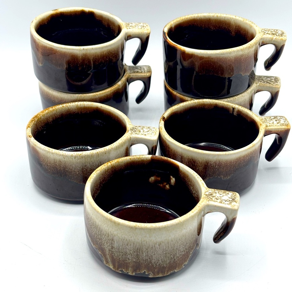 VTG MCM Pfaltzgraff cup mug 6 oz. Brown drip glaze stoneware hook handle set of7